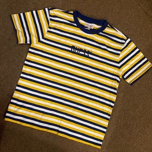 GUESS t shirt
